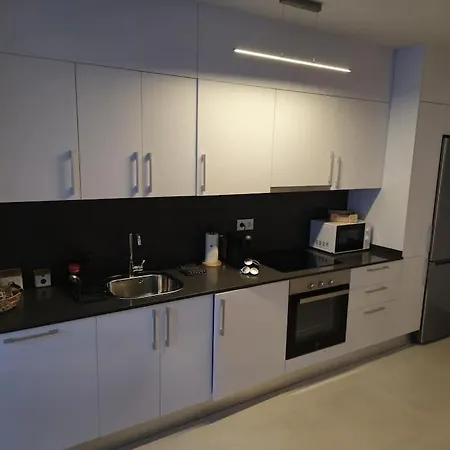 Samuel Luxury 2bedroom Apartment, Large Patio, Free Wifi And Private Parking By Namaste Elite Lägenhet Torremolinos