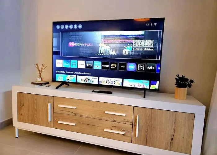 Samuel Luxury 2bedroom Apartment, Large Patio, Free Wifi And Private Parking By Namaste Elite Appartement *