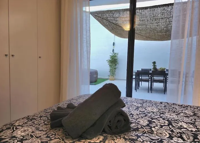 Samuel Luxury 2bedroom Apartment, Large Patio, Free Wifi And Private Parking By Namaste Elite Torremolinos