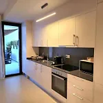 公寓 Samuel Luxury 2bedroom Apartment, Large Patio, Free Wifi And Private Parking By Namaste Elite *