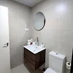 公寓 Samuel Luxury 2bedroom Apartment, Large Patio, Free Wifi And Private Parking By Namaste Elite *