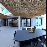 公寓 Samuel Luxury 2bedroom Apartment, Large Patio, Free Wifi And Private Parking By Namaste Elite *