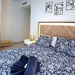 Samuel Luxury 2bedroom Apartment, Large Patio, Free Wifi And Private Parking By Namaste Elite 公寓 托雷莫利诺斯